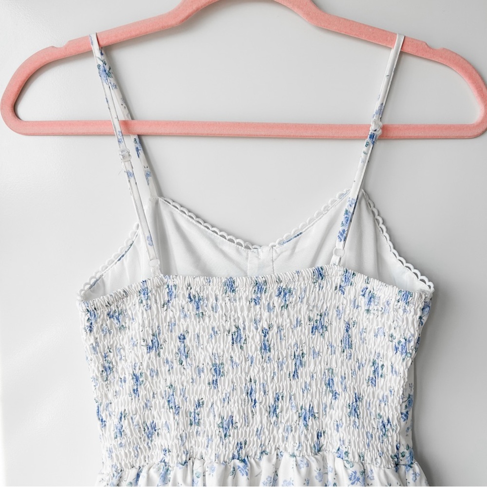 Blue and white floral midi dress - Picture 12 of 15